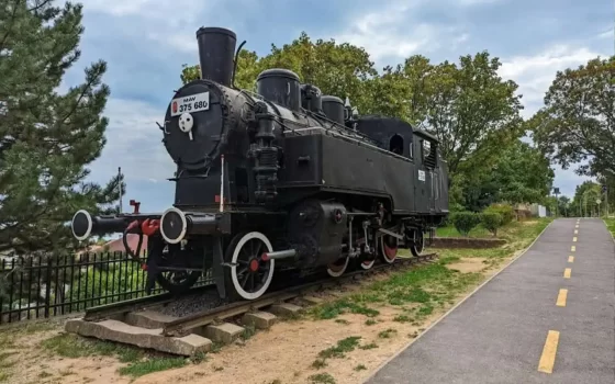 Balatonalmádi 375 680-as gőzmozdony